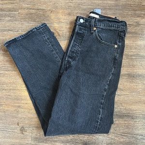 Levi’s Ribcage Straight Ankle Jeans